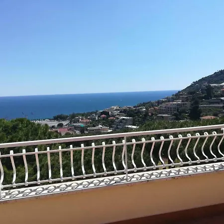 E Chiamala......senza Vista Mare! Apartmán *